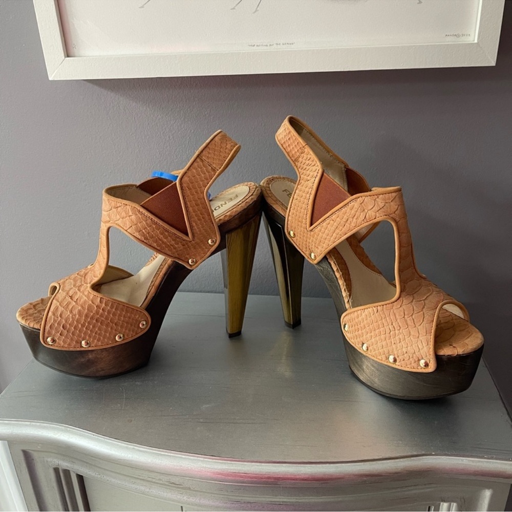 Fendi size 38 shoe